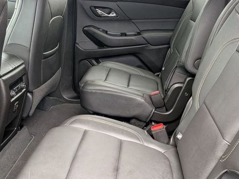 Certified 2023 Chevrolet Traverse LT image 33