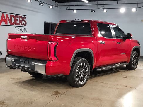 Used 2024 Toyota Tundra Limited AWD/4WD image 7