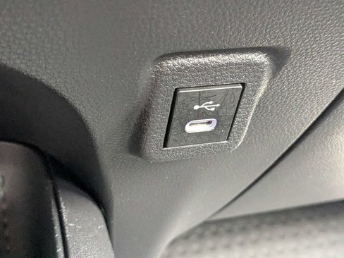 Certified 2025 Toyota Corolla SE FWD image 21