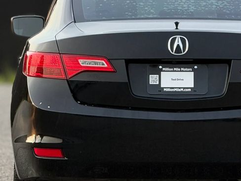 Used 2013 Acura ILX w/ Technology Package FWD image 11