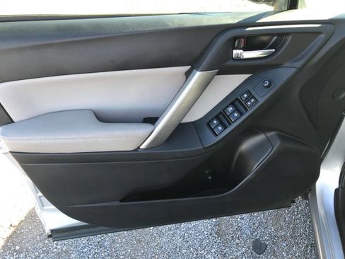 Used 2014 Subaru Forester 2.5i Limited image 6