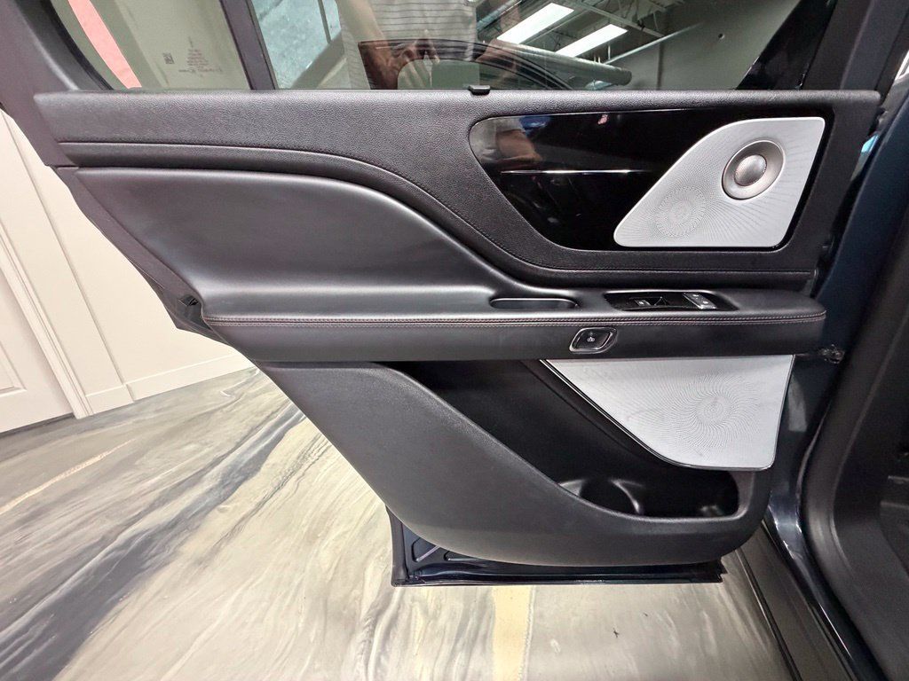 Used 2021 Lincoln Aviator Reserve w/ Equipment Group 202A AWD/4WD image 57