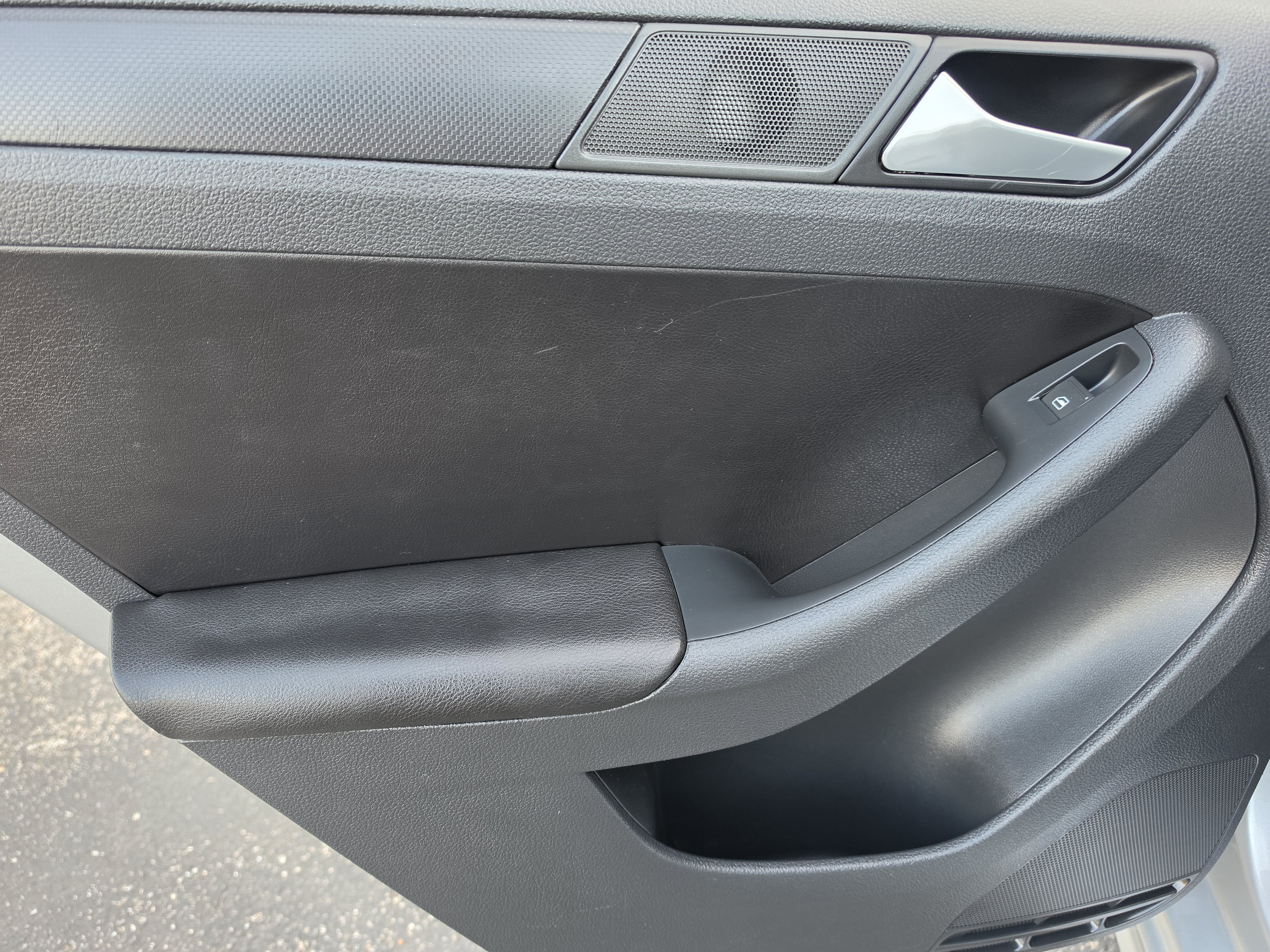 Used 2014 Volkswagen Jetta SE FWD image 19