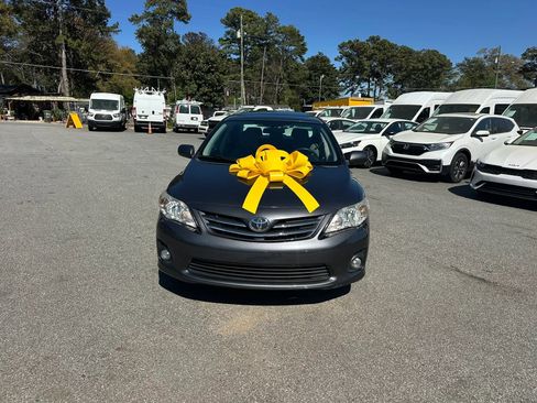 Used 2013 Toyota Corolla LE w/ Premium Pkg image 3