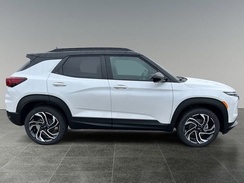 New 2025 Chevrolet TrailBlazer RS w/ Convenience Package image 8