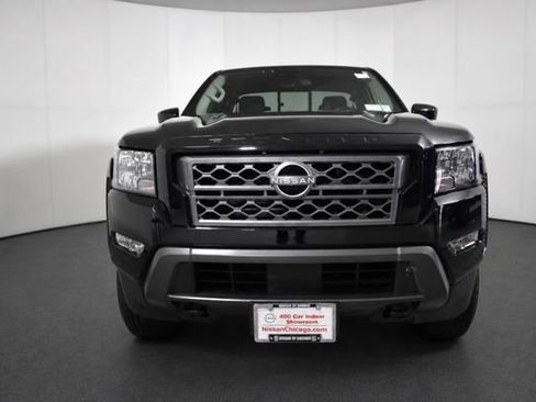 Used 2022 Nissan Frontier SV AWD/4WD image 2