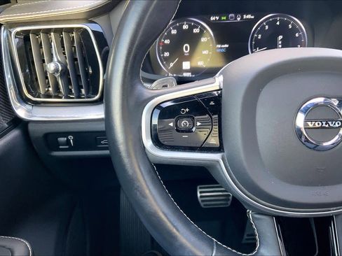 Used 2020 Volvo V60 T6 R-Design w/ Protection Package Premier image 23