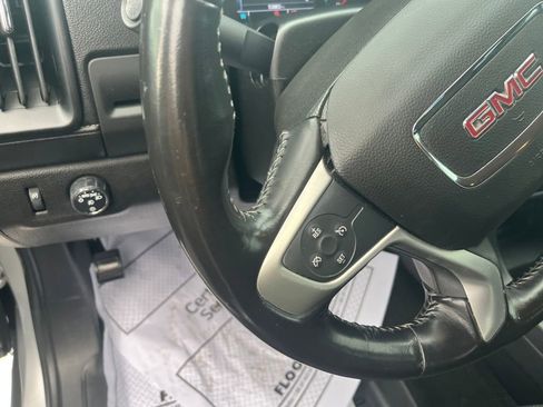 Used 2017 GMC Canyon SLE w/ SLE Convenience Package image 11