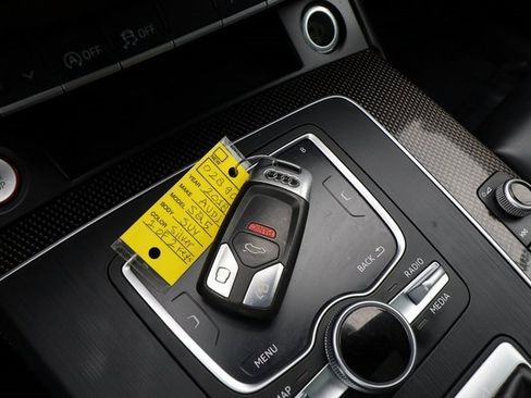 Used 2018 Audi SQ5 Prestige w/ Prestige Package image 15