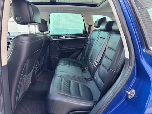 Used 2016 Volkswagen Touareg Executive image 21