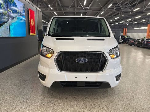 Used 2023 Ford Transit 350 XLT image 25
