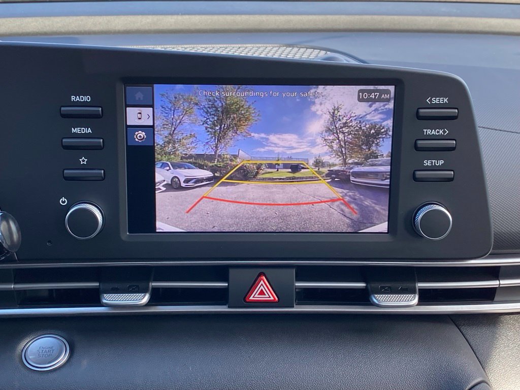 New 2026 Hyundai Elantra Hybrid FWD image 14