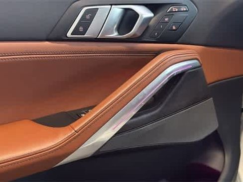 Used 2026 BMW X6 xDrive40i image 15