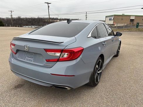 Used 2022 Honda Accord Sport image 4