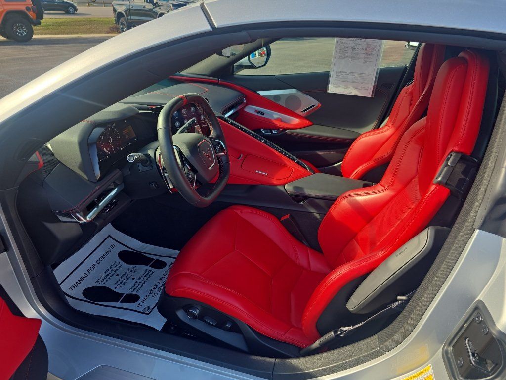 Used 2020 Chevrolet Corvette Stingray Preferred Cpe w/ 2LT Preferred Equipment Group RWD image 9