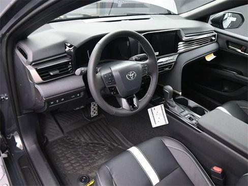 New 2026 Toyota Camry SE image 18