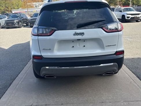 Certified 2022 Jeep Cherokee Limited image 6