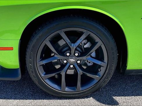 Used 2023 Dodge Challenger R/T w/ Blacktop Package image 28