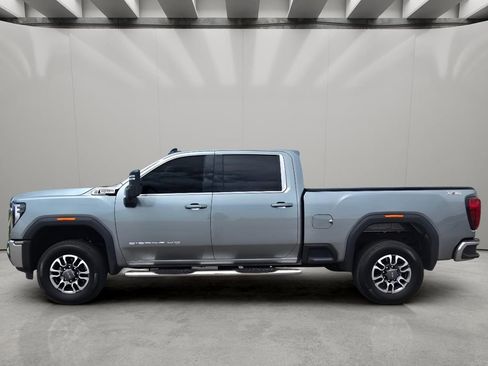 Used 2025 GMC Sierra 2500 SLE w/ SLE Value Package; AWD/4WD image 2