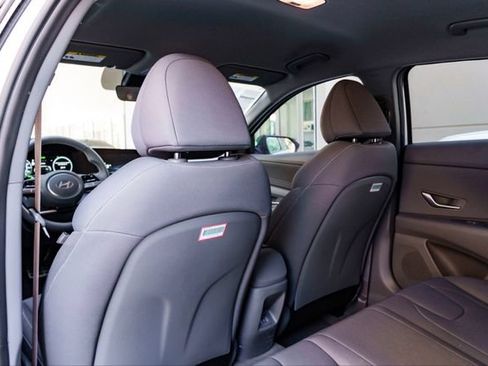 New 2025 Hyundai Elantra SEL FWD image 45