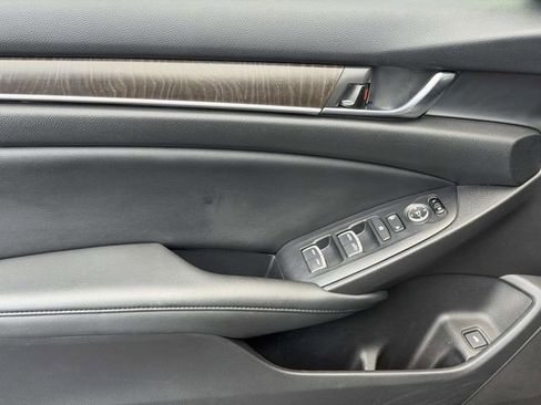 Certified 2020 Honda Accord EX image 10