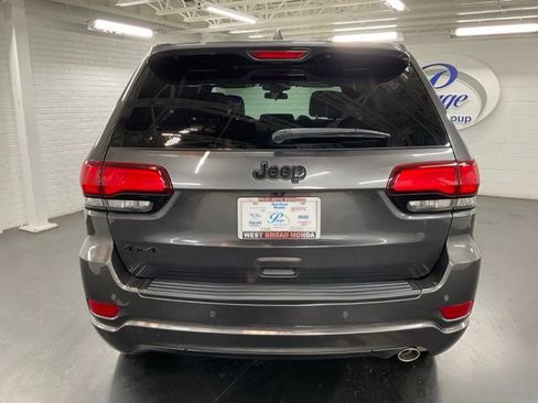 Used 2021 Jeep Grand Cherokee Laredo X AWD/4WD image 4