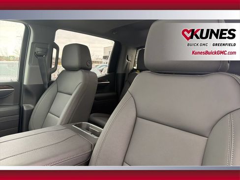 New 2026 GMC Sierra 1500 Elevation w/ Elevation Premium Package AWD/4WD image 17