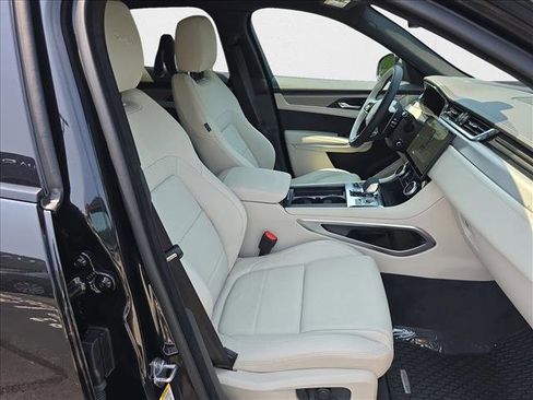 New 2026 Jaguar F-PACE R-Dynamic S image 7
