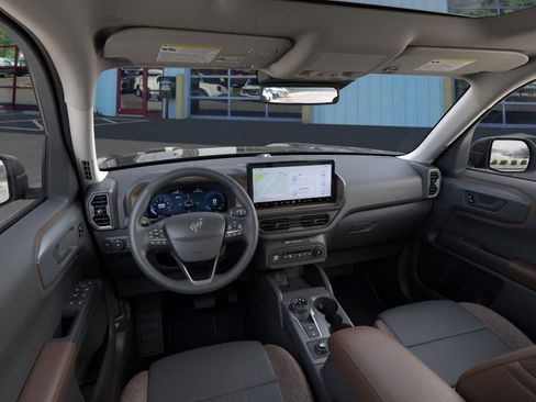 Used 2025 Ford Bronco Sport Outer Banks w/ Outer Banks Tech Package+ image 9