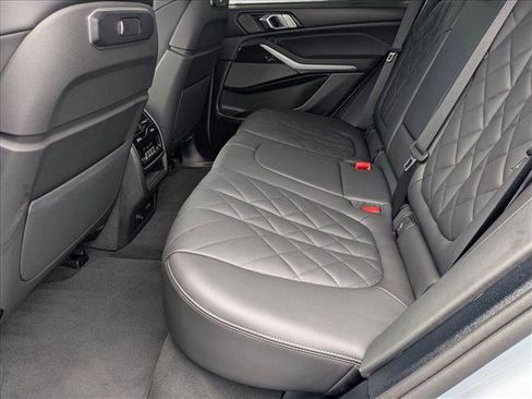 Used 2026 BMW X5 xDrive40i AWD/4WD image 18