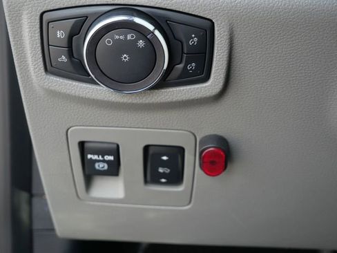 Used 2019 Ford F150 XLT w/ Equipment Group 302A Luxury image 15