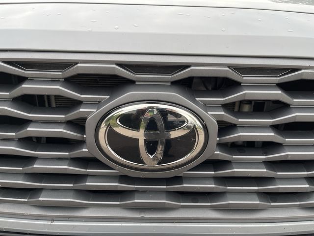 Used 2021 Toyota Tacoma TRD Sport w/ Technology Package AWD/4WD image 3