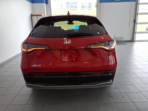 Certified 2023 Honda HR-V EX-L image 6