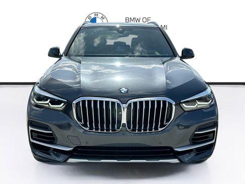 Used 2022 BMW X5 sDrive40i w/ Premium Package RWD image 2