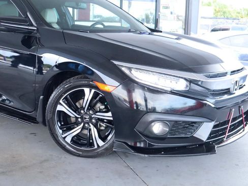 Used 2016 Honda Civic Touring image 2