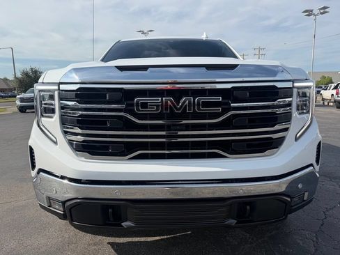 Used 2026 GMC Sierra 1500 SLT w/ SLT Premium Plus Package AWD/4WD image 8