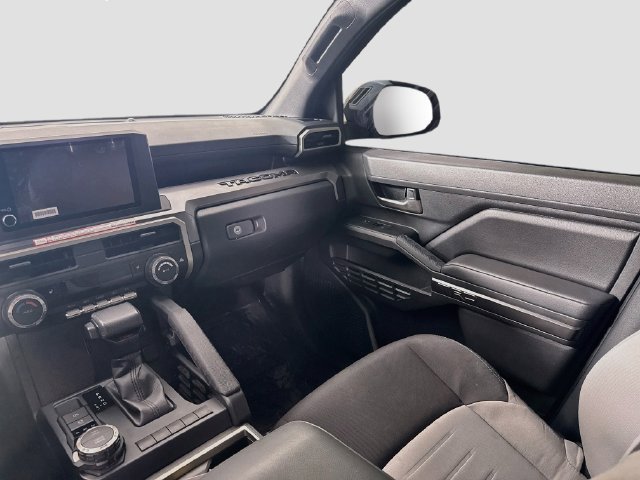 Certified 2026 Toyota Tacoma TRD Sport AWD/4WD image 24