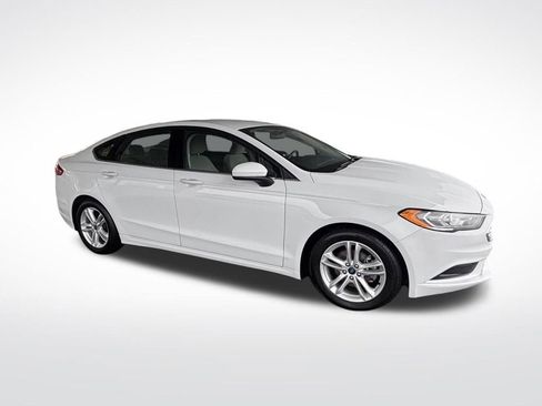 Used 2018 Ford Fusion SE image 8