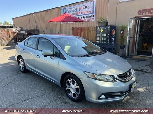Used 2015 Honda Civic Hybrid Sedan image 2