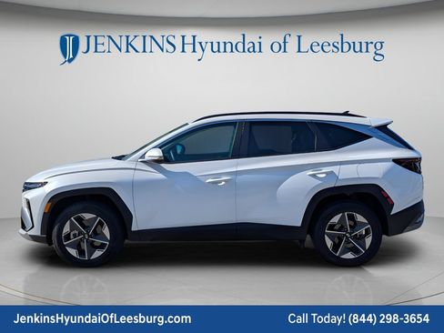 Certified 2025 Hyundai Tucson SEL AWD/4WD image 8