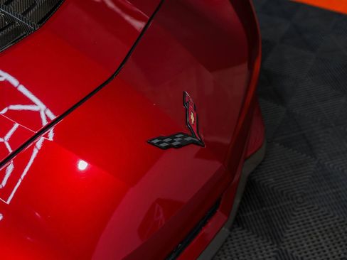Used 2015 Chevrolet Corvette Z06 w/ 3LZ Preferred Equipment Group RWD image 7
