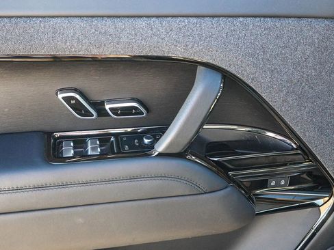 Used 2024 Land Rover Range Rover Sport Dynamic SE image 26