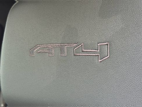 Used 2025 GMC Sierra 1500 AT4 w/ Technology Package AWD/4WD image 33