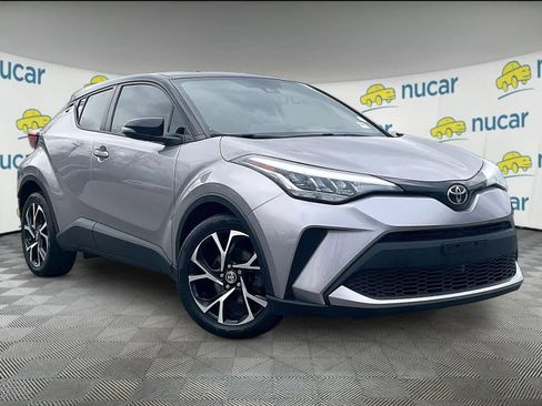 Used 2020 Toyota C-HR XLE image 1