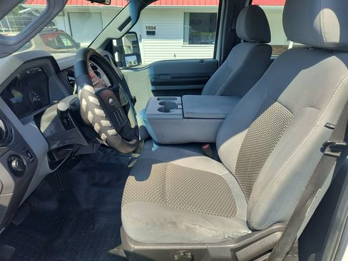 Used 2011 Ford F250 XL w/ Skid Plate Pkg AWD/4WD image 15