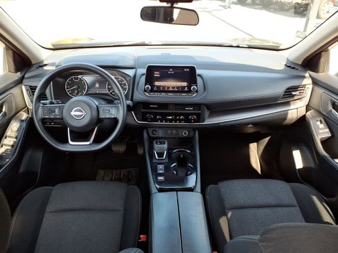 Used 2024 Nissan Rogue SV image 19