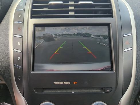 Used 2015 Lincoln MKC FWD image 16