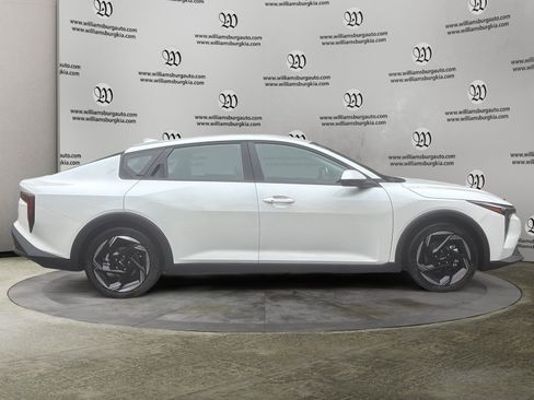 New 2025 Kia K4 EX image 6