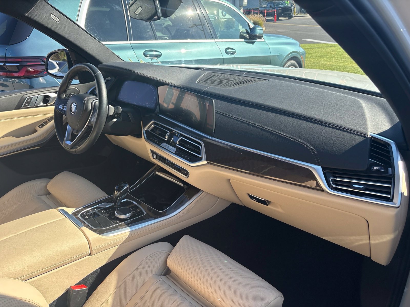 Used 2022 BMW X5 xDrive40i w/ Luxury Seating Package AWD/4WD image 20