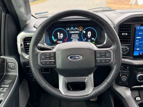 Used 2023 Ford F150 Lariat w/ Trailer Tow Package image 44